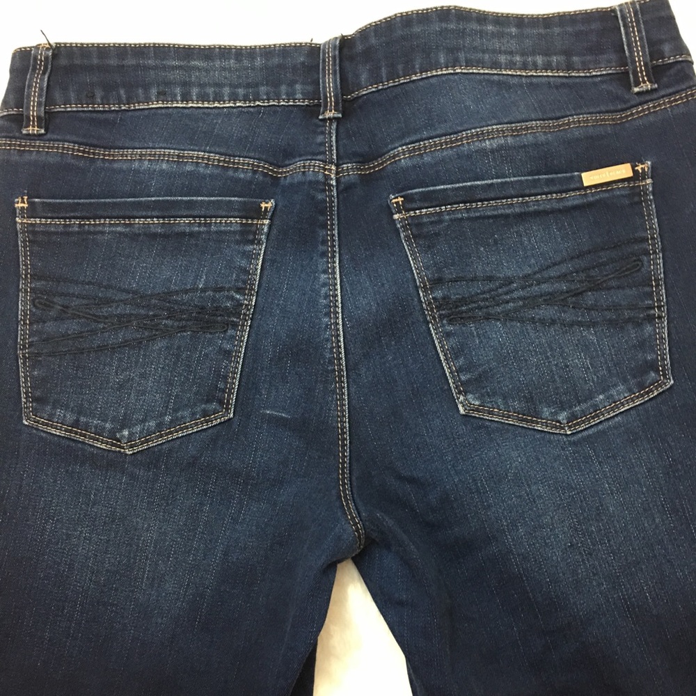 8 BOOTLEG/ CONTOUR JEANS 💯FINAL PRICE💯